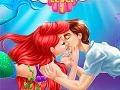 খেলা Ariel And Prince Underwater Kissing