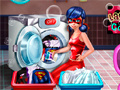 খেলা Lady Bug Washing Costumes