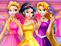 খেলা Princesses At Masquerade